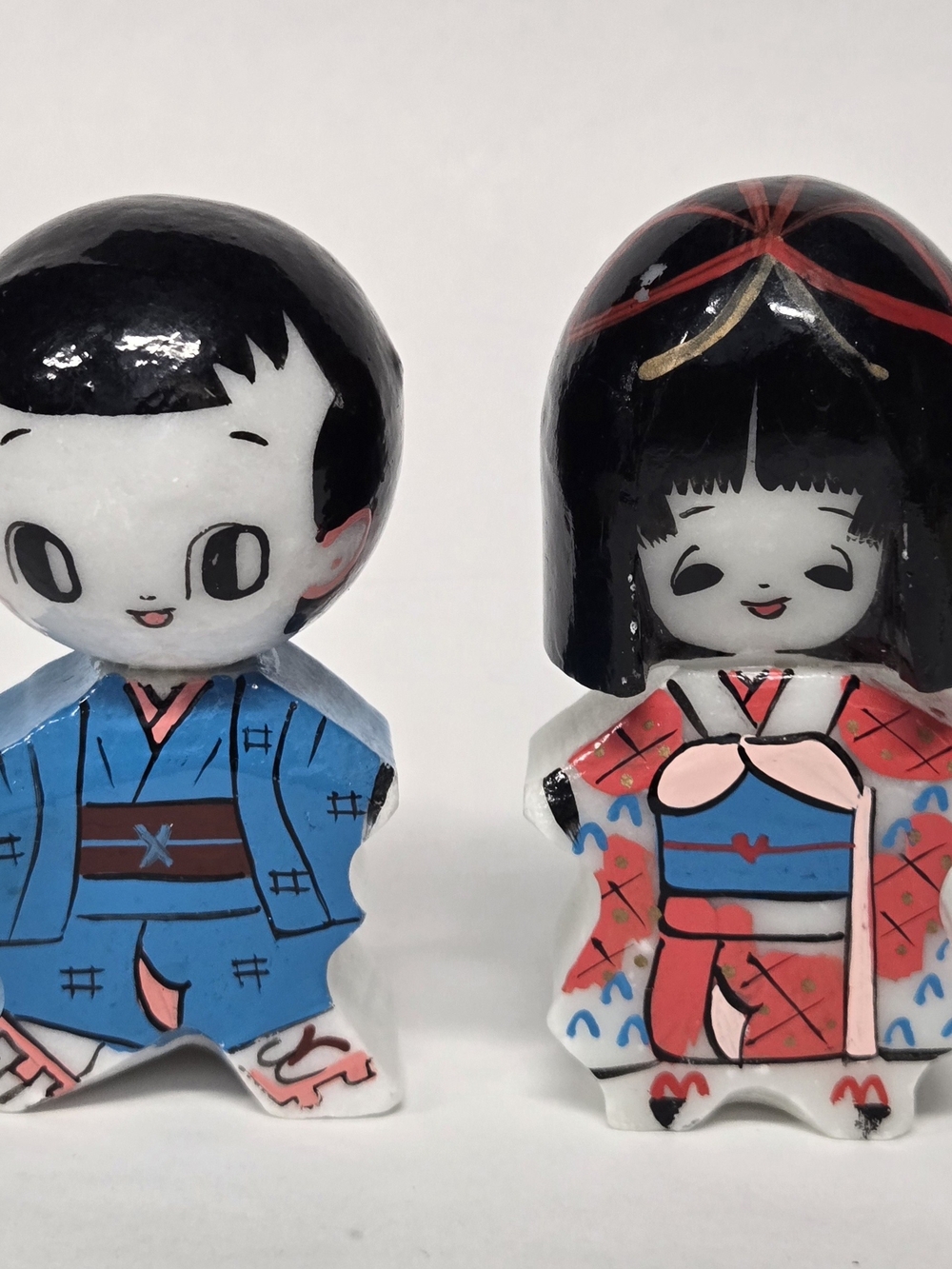 Vntg Mid-Century Japanese Stone Kokeshi Dolls - Boy & Girl 1.75"x3.25"x
1.75"